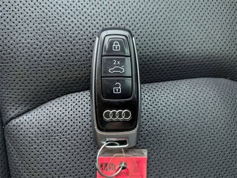 Used 2021 Audi Q7 3.0T Prestige w/ Prestige Package image 36