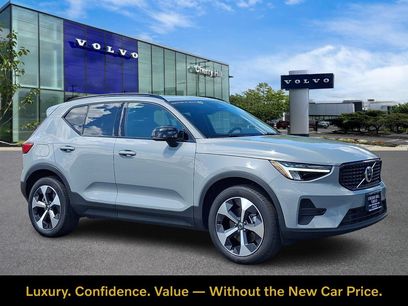 Certified 2026 Volvo XC40 B5 Core w/ Protection Package Premier