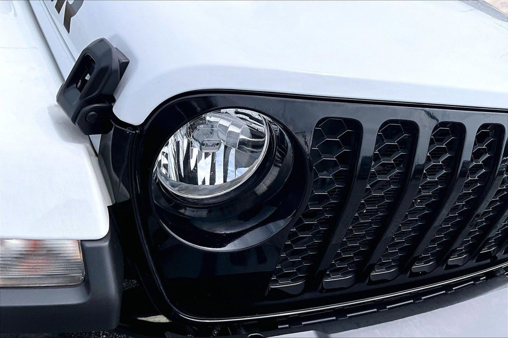 Used 2021 Jeep Gladiator Sport AWD/4WD image 33