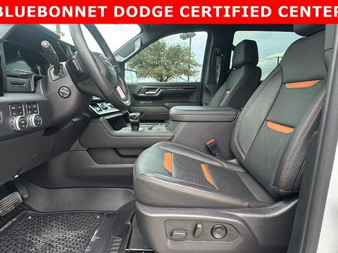 Used 2024 GMC Sierra 1500 AT4 image 9