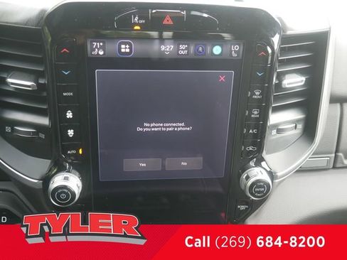 New 2026 RAM 1500 4x4 Crew Cab image 54