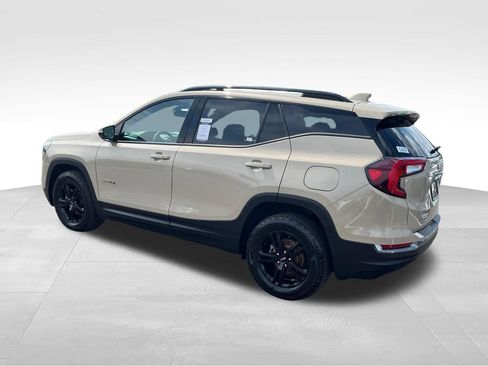 Used 2023 GMC Terrain AT4 AWD/4WD image 3