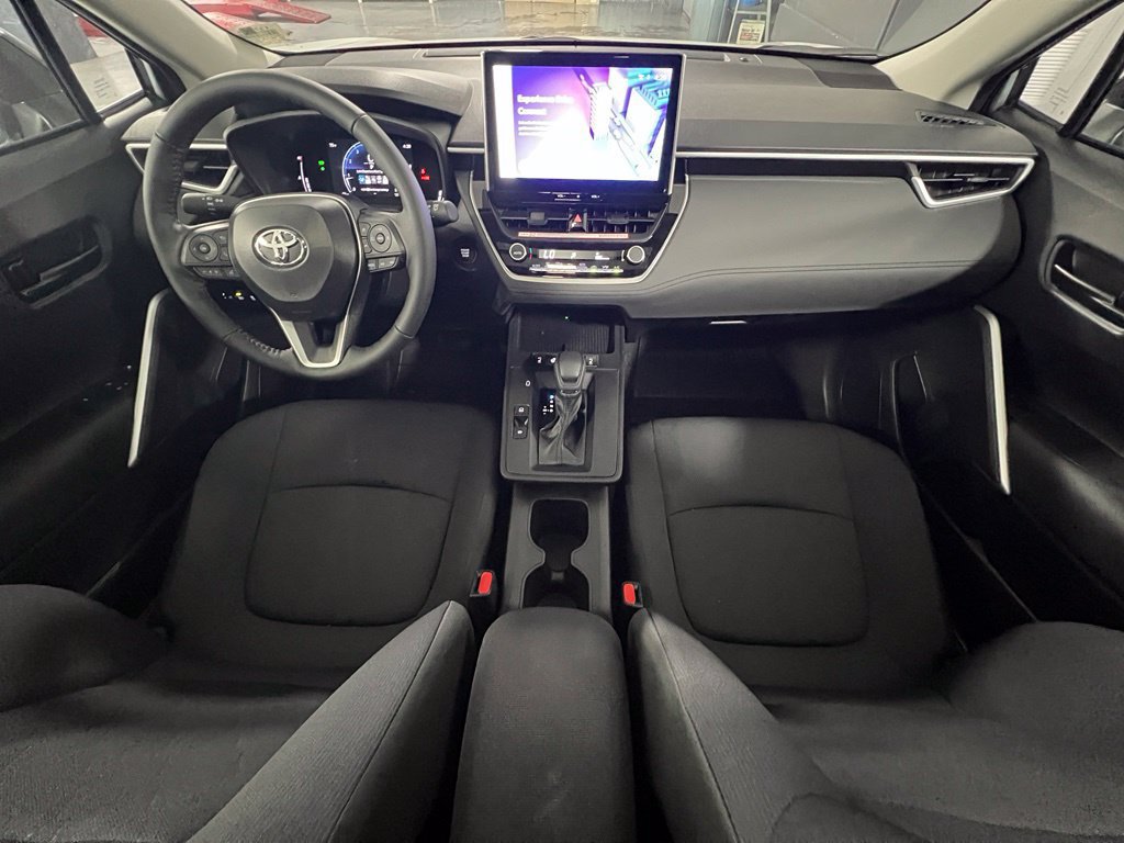 New 2026 Toyota Corolla Cross LE w/ Moonroof Package AWD/4WD image 18