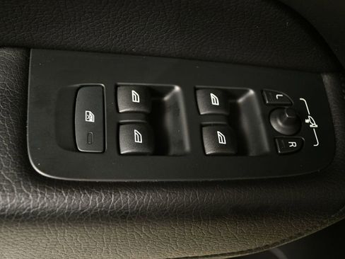 Used 2022 Volvo XC60 B5 Momentum w/ Protection Package Premier image 63