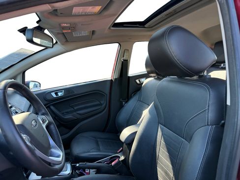 Used 2014 Ford Fiesta Titanium image 10
