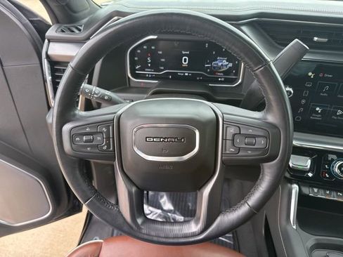 Used 2024 GMC Sierra 2500 Denali Ultimate AWD/4WD image 19