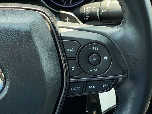 Used 2023 Toyota Camry SE FWD image 14