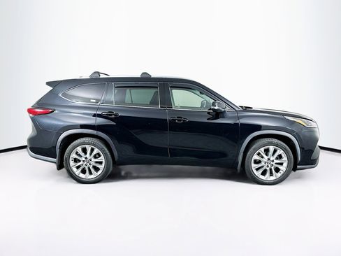 Used 2020 Toyota Highlander Limited image 10