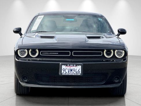 Used 2022 Dodge Challenger SXT image 8