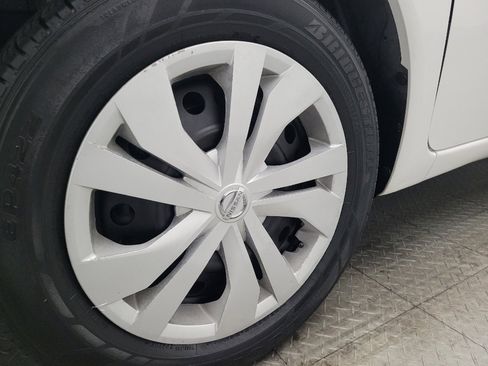 Used 2018 Nissan Versa Note SV image 31