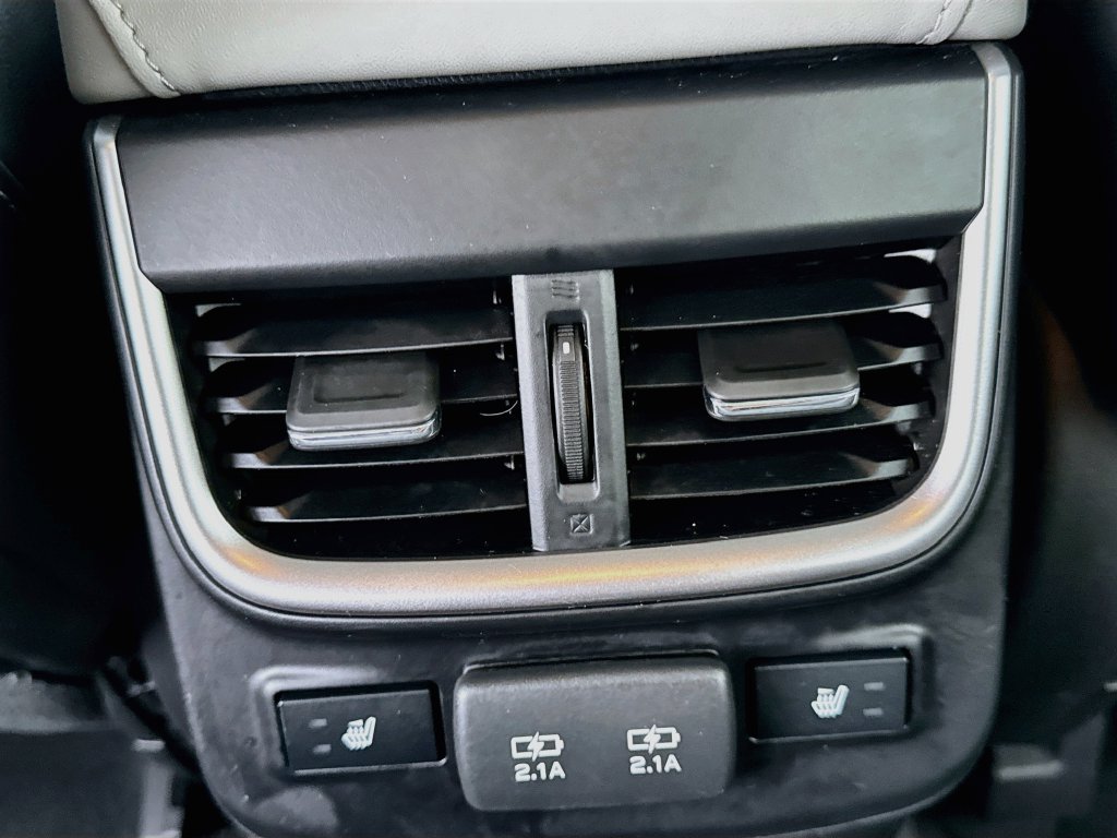 Used 2022 Subaru Outback Limited AWD/4WD image 30