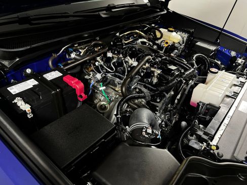 Certified 2025 Toyota Tacoma TRD Sport AWD/4WD image 10