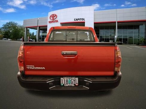 Used 2014 Toyota Tacoma 2WD Regular Cab image 3