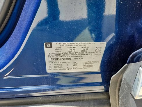 Used 2023 Buick Envision Essence image 27