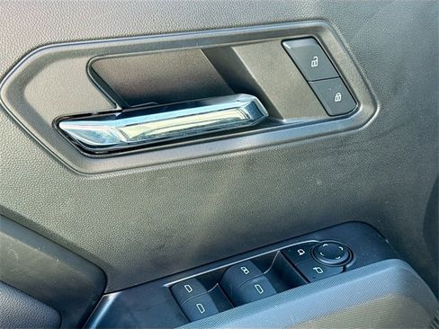 New 2024 Chevrolet Colorado LT w/ LT Convenience Package III image 14