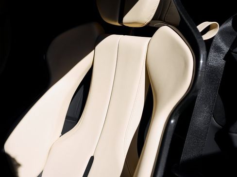 Used 2022 Ferrari SF90 Stradale image 51