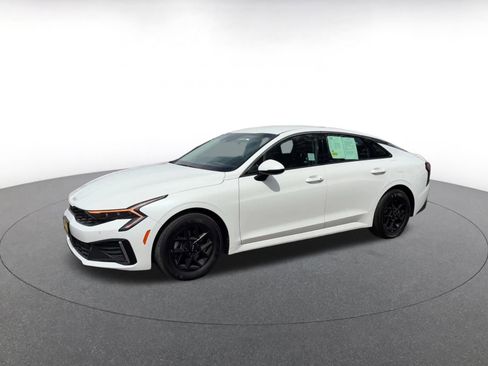 Used 2025 Kia K5 LXS FWD image 9