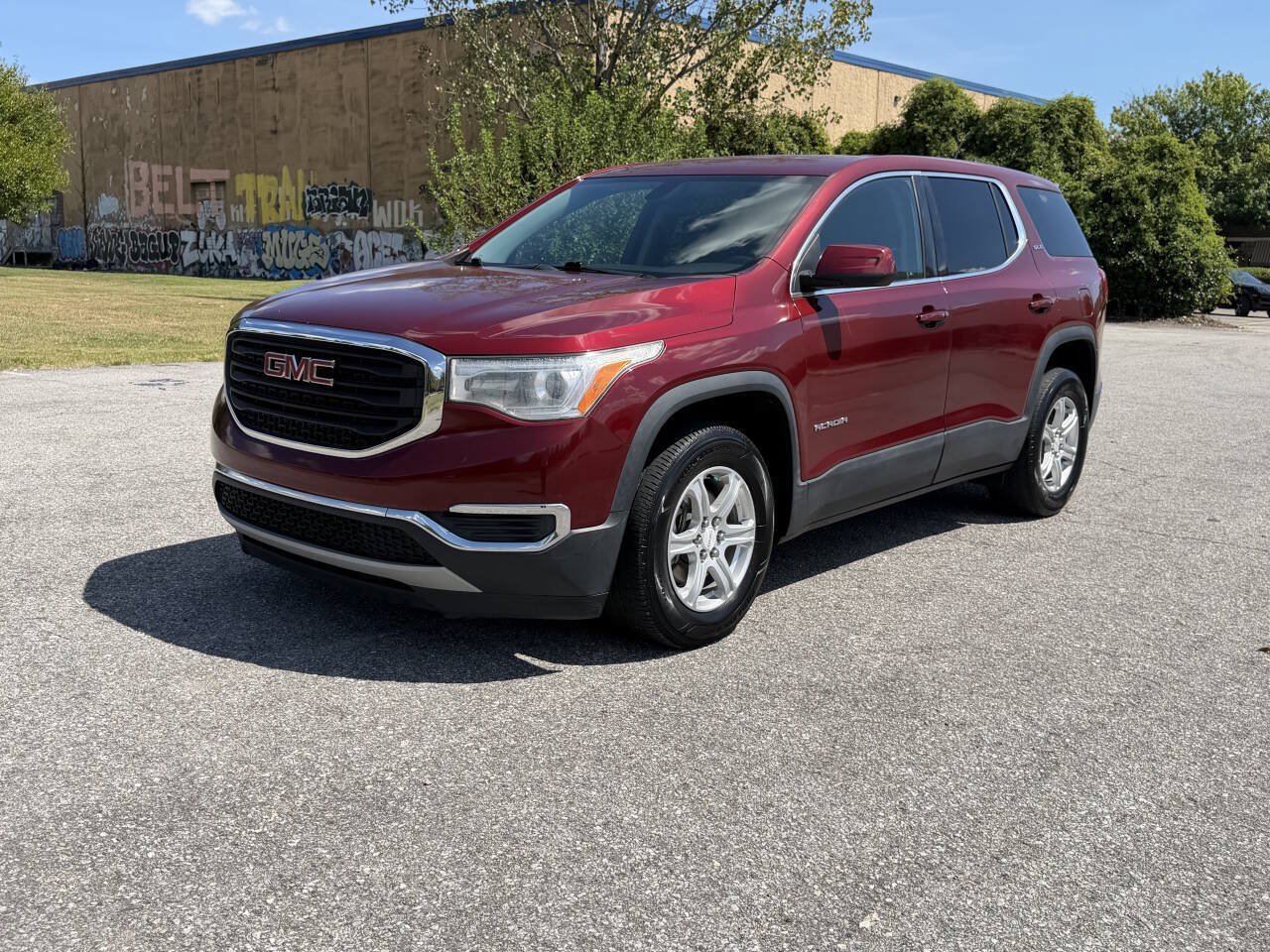 Used 2018 GMC Acadia SLE FWD image 3