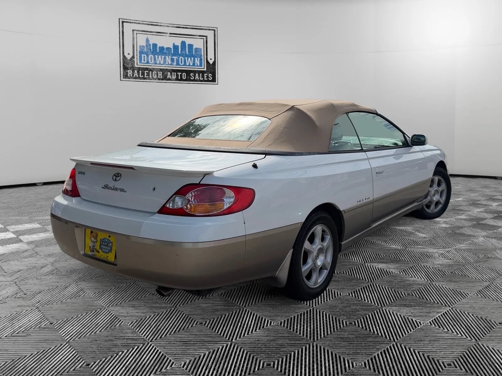 Used 2002 Toyota Solara SLE FWD image 11