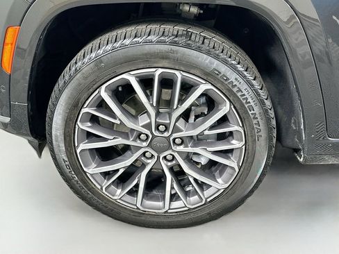 Used 2023 Jeep Grand Cherokee L Summit image 32