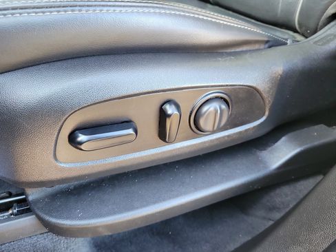 Used 2019 Buick Enclave Avenir w/ Avenir Technology Package image 15