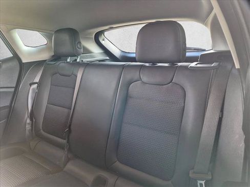 Used 2024 Chevrolet Trax LT FWD image 15