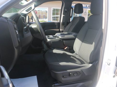 Used 2025 Chevrolet Silverado 2500 Custom w/ Custom Value Package AWD/4WD image 10