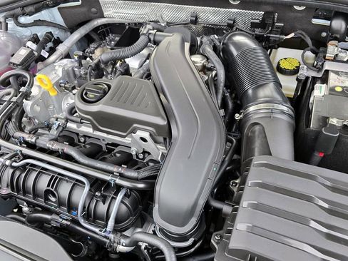 New 2026 Volkswagen Jetta SE image 11