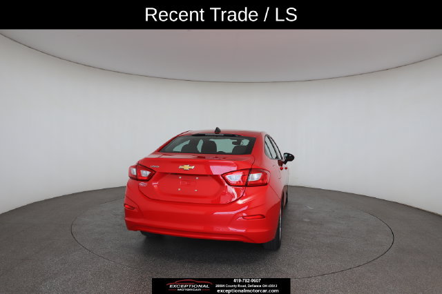 Used 2018 Chevrolet Cruze LS FWD image 16