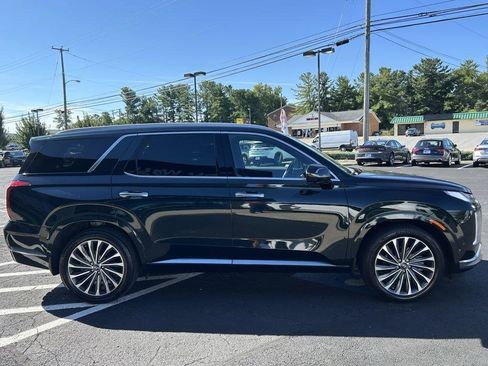 Used 2025 Hyundai Palisade Calligraphy image 9