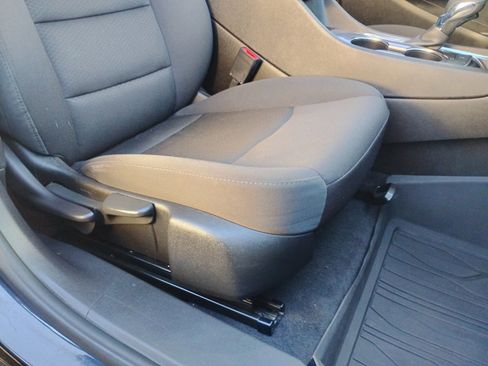 Used 2023 Chevrolet Malibu LT image 33