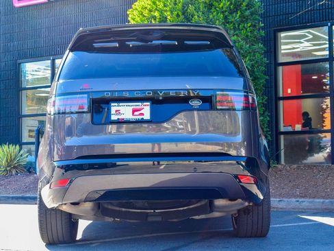 Used 2023 Land Rover Discovery HSE R-Dynamic image 11