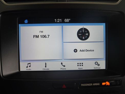 Used 2019 Ford Explorer XLT w/ Equipment Group 201A AWD/4WD image 18