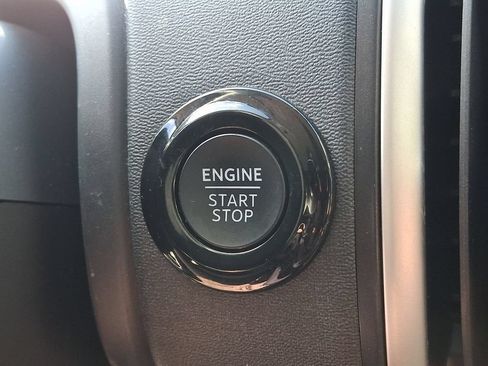 Used 2025 Ford Expedition Active AWD/4WD image 28