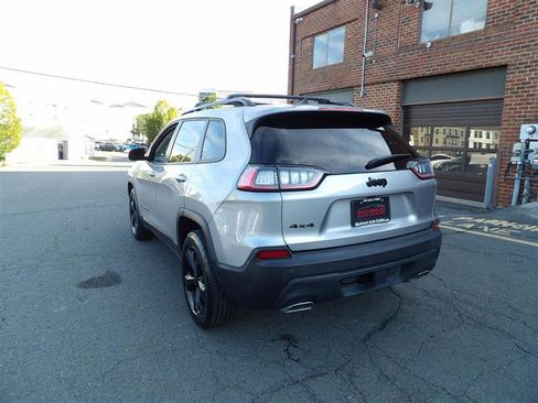 Used 2019 Jeep Cherokee Latitude Plus image 5