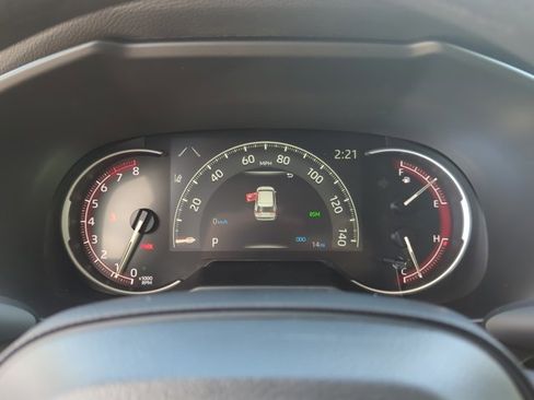 New 2025 Toyota RAV4 XLE image 18