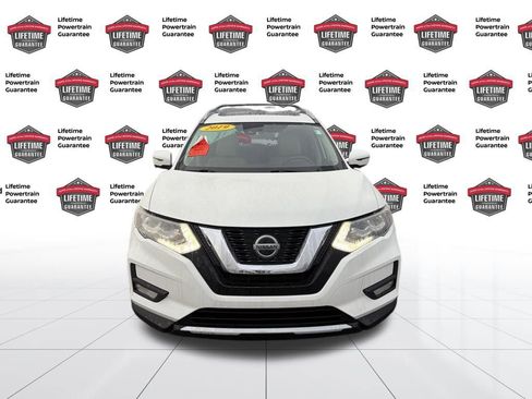 Used 2019 Nissan Rogue SL w/ Premium Package image 10