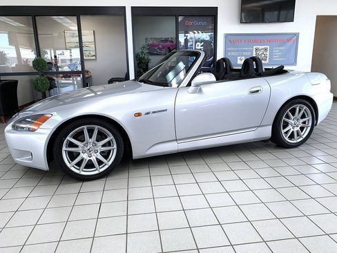 Used 2002 Honda S2000 image 3