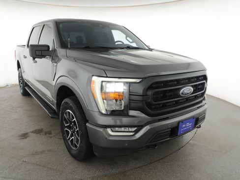 Certified 2021 Ford F150 XLT w/ Equipment Group 302A High image 3