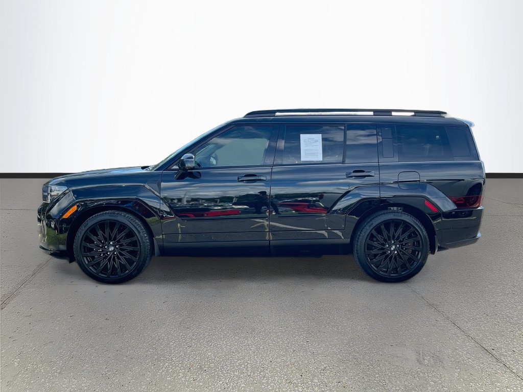 Used 2025 Hyundai Santa Fe Calligraphy FWD image 4