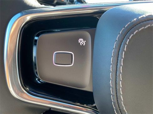 New 2025 Lincoln Navigator Reserve w/ Jet Appearance Package image 16