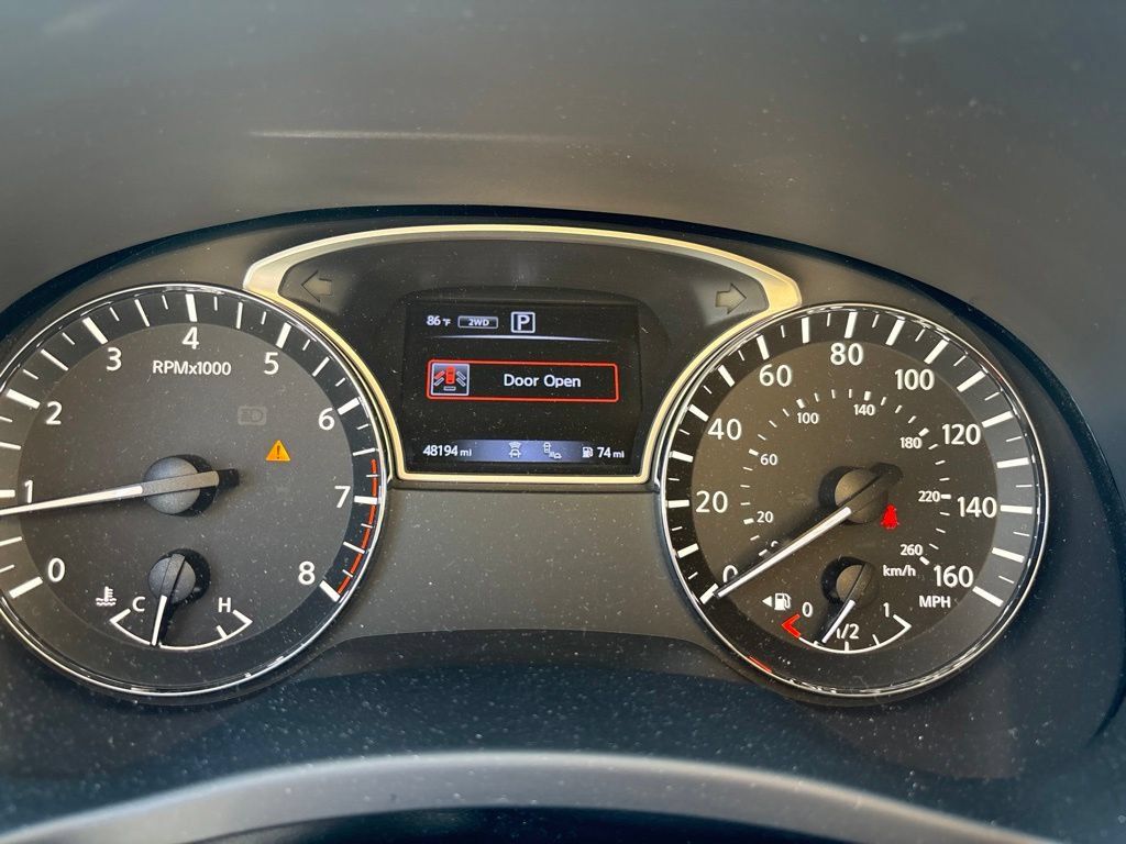 Used 2018 Nissan Pathfinder SL AWD/4WD image 11