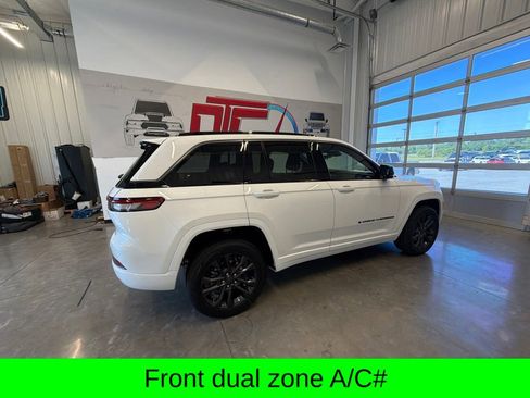 New 2026 Jeep Grand Cherokee Limited AWD/4WD image 4