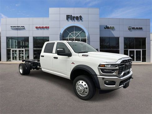 New 2026 RAM 4500 Tradesman w/ Chrome Appearance Group image 1