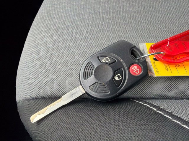 Used 2017 Ford Escape SE FWD image 36