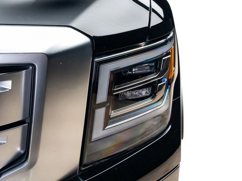 Used 2021 Nissan Titan Platinum Reserve w/ Moonroof Package image 9