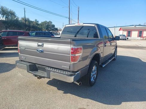 Used 2014 Ford F150 XLT w/ XLT Chrome Package image 5