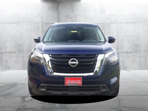 Certified 2025 Nissan Pathfinder SV AWD/4WD image 4