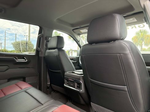 Used 2024 GMC Sierra 1500 Elevation w/ LPO, Elevation Black Package AWD/4WD image 20