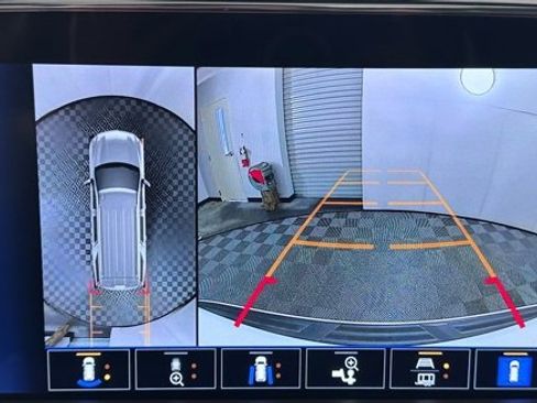 Used 2023 Chevrolet Tahoe Z71 w/ Luxury Package image 21